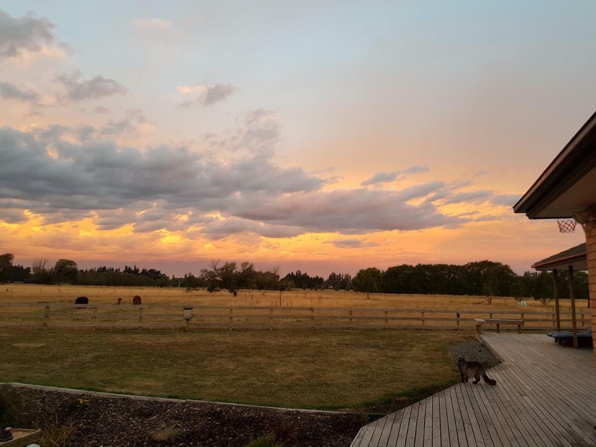 Bentleys Country Stay Hawarden Exterior photo